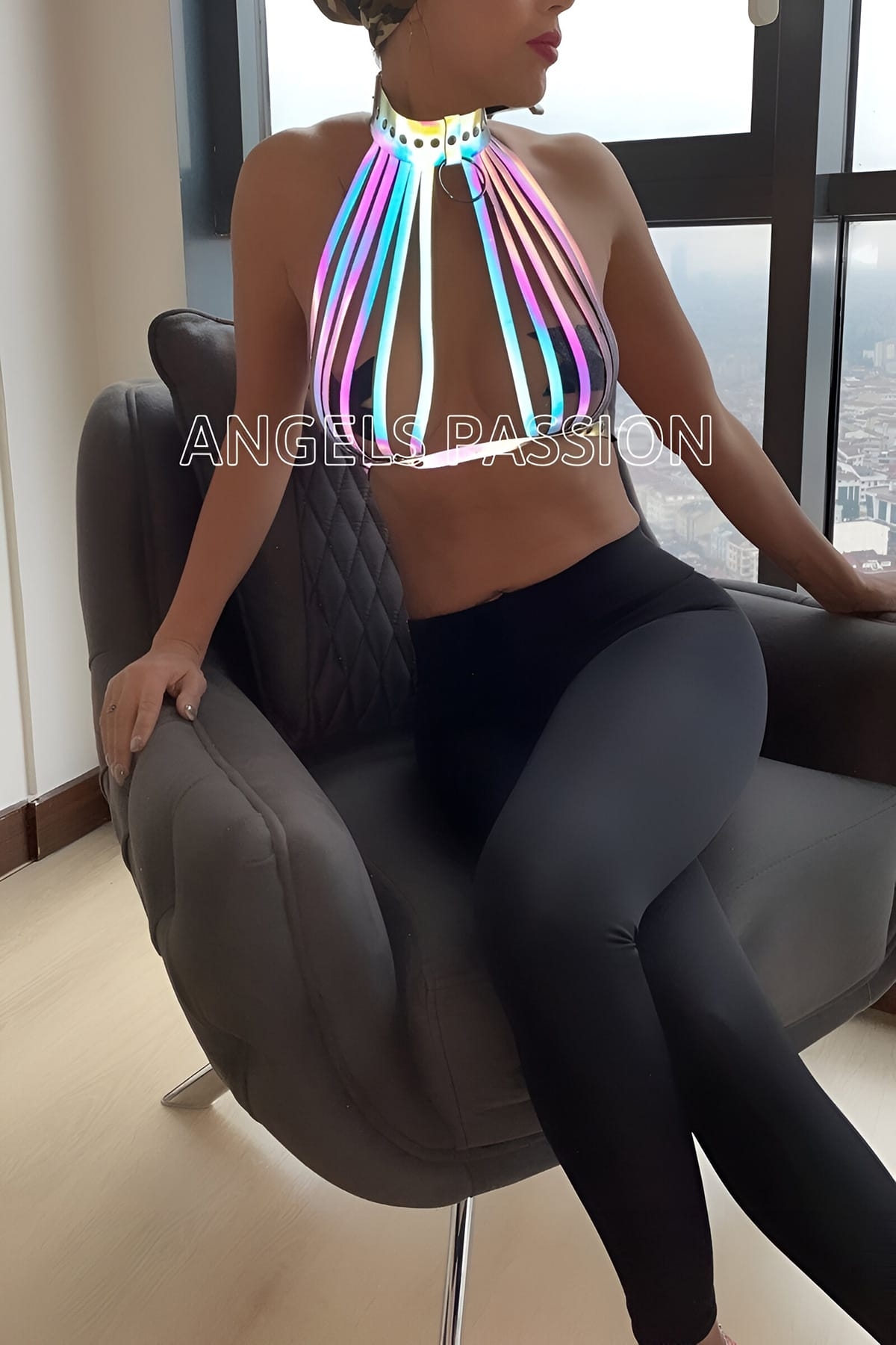 Rainbow%20Gizli%20Arzu%20Reflektörlü%20Gizli%20Arzu%20Seksi%20Harness%20Büstiyer%20-%20APFT551