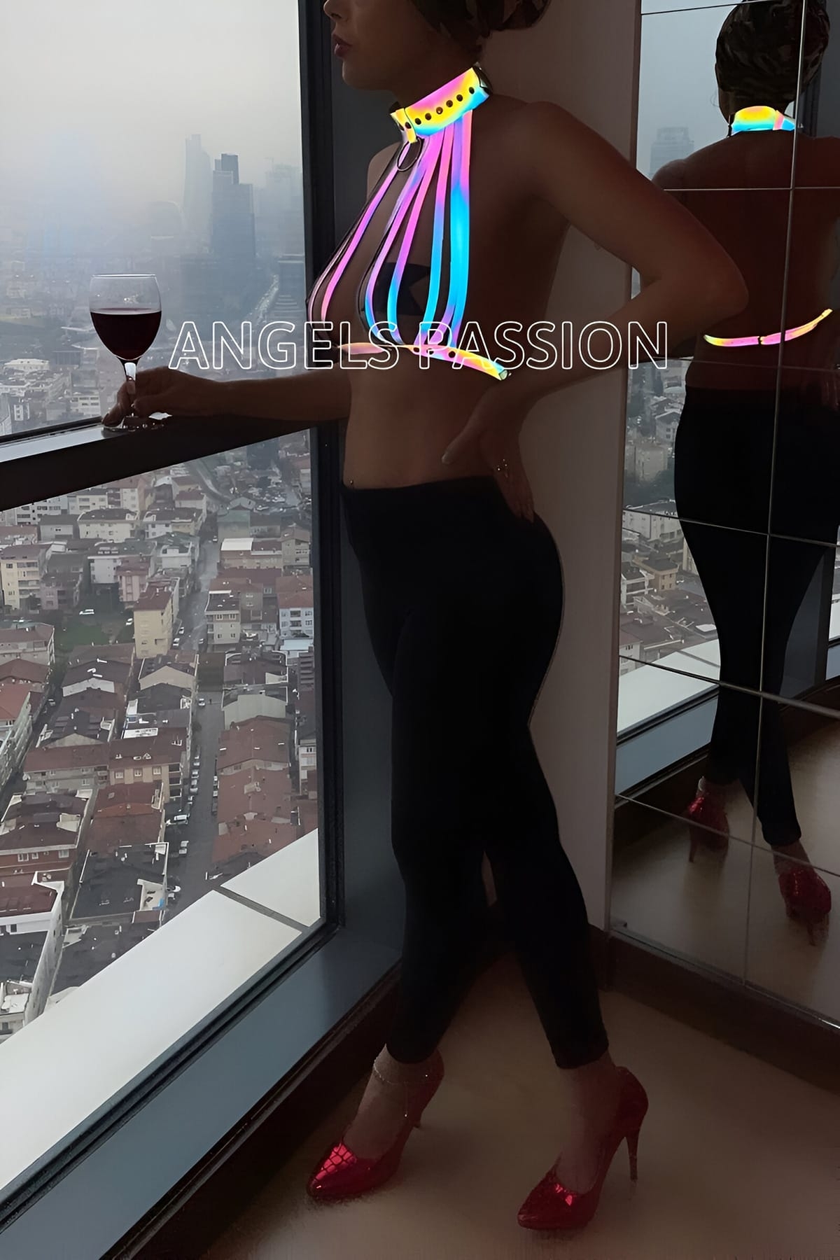 Rainbow%20Gizli%20Arzu%20Reflektörlü%20Gizli%20Arzu%20Seksi%20Harness%20Büstiyer%20-%20APFT551